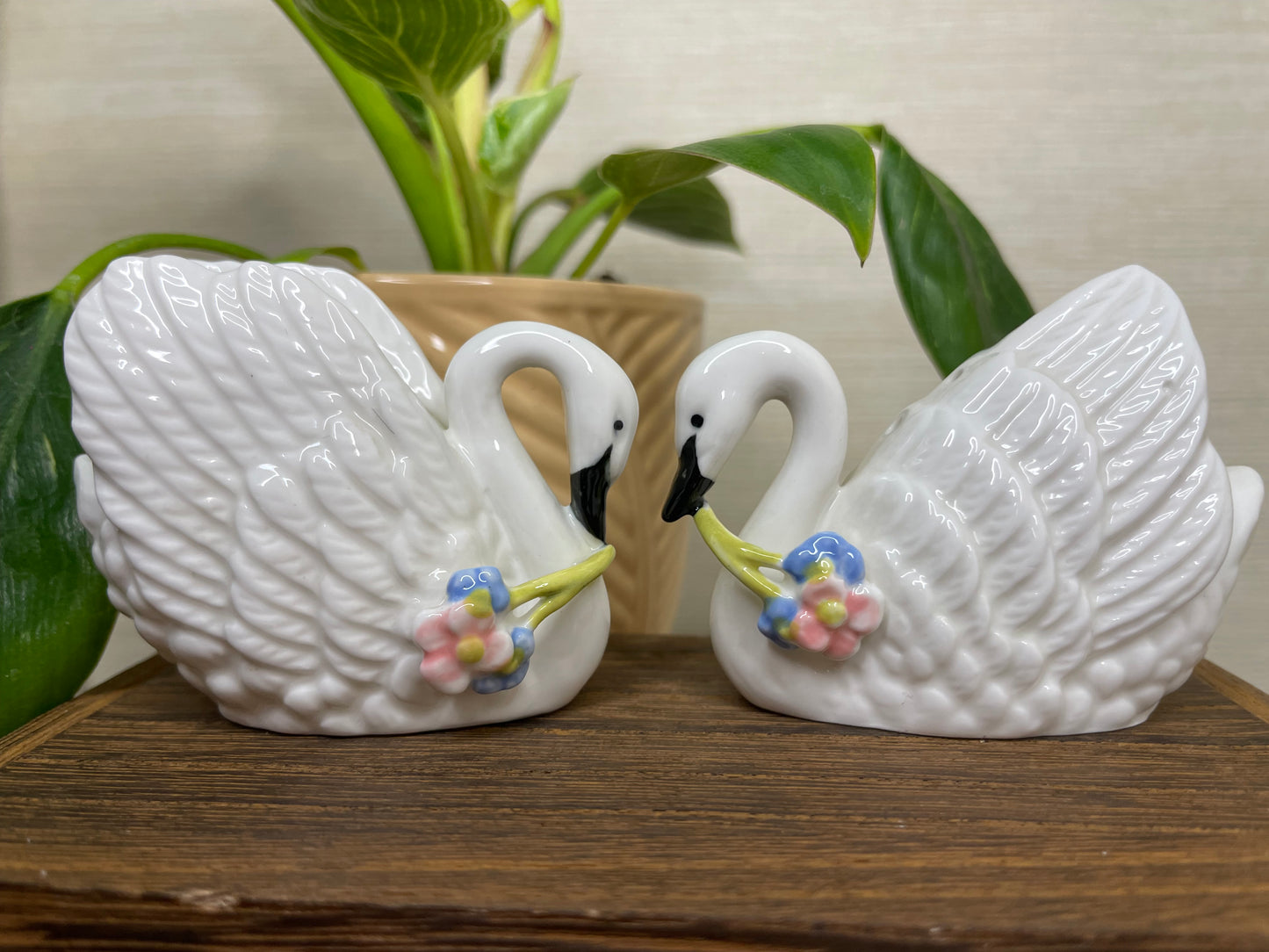 Vintage Small White Swan Salt & Pepper Shakers with sticker