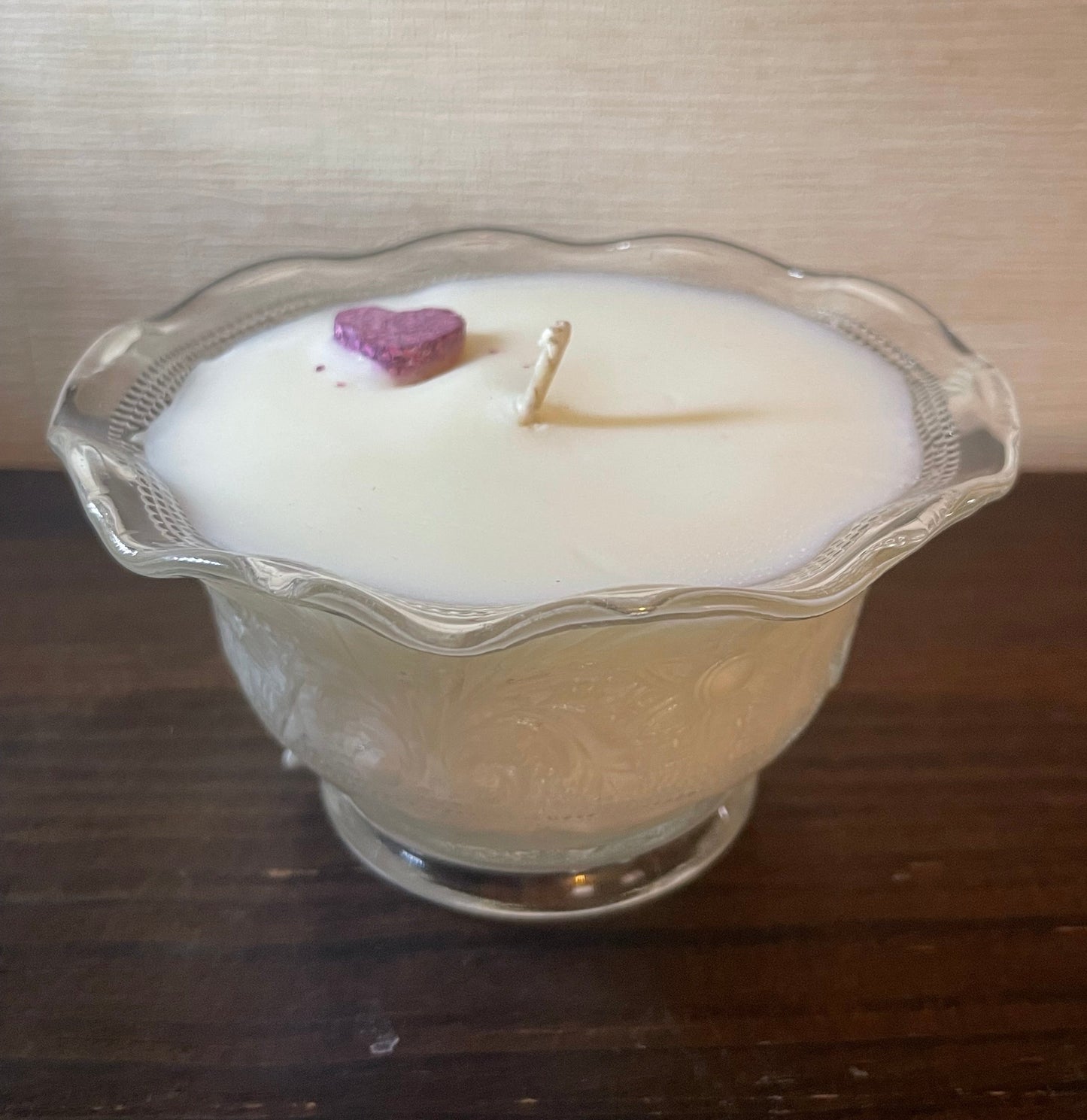 Tiara Chantilly Clear Ruffled Desert Dish Scented Soy Candle; XOXO