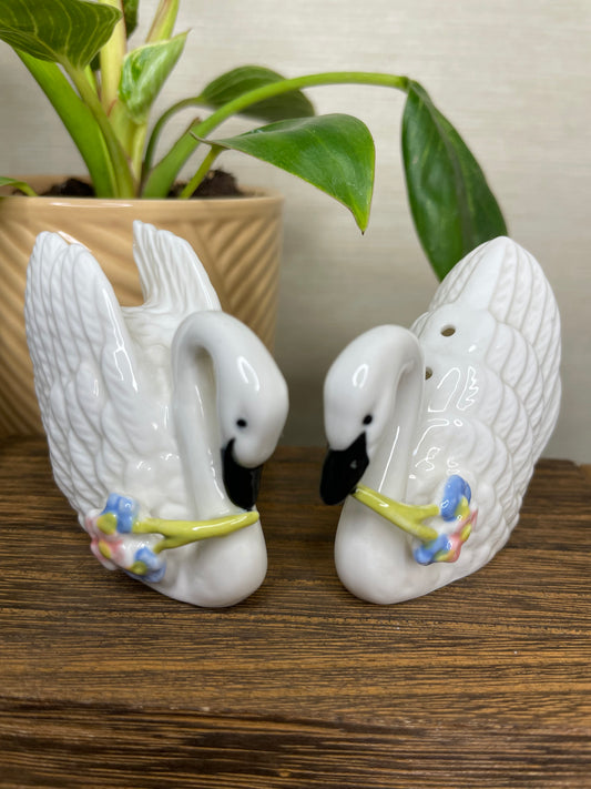 Vintage Small White Swan Salt & Pepper Shakers with sticker