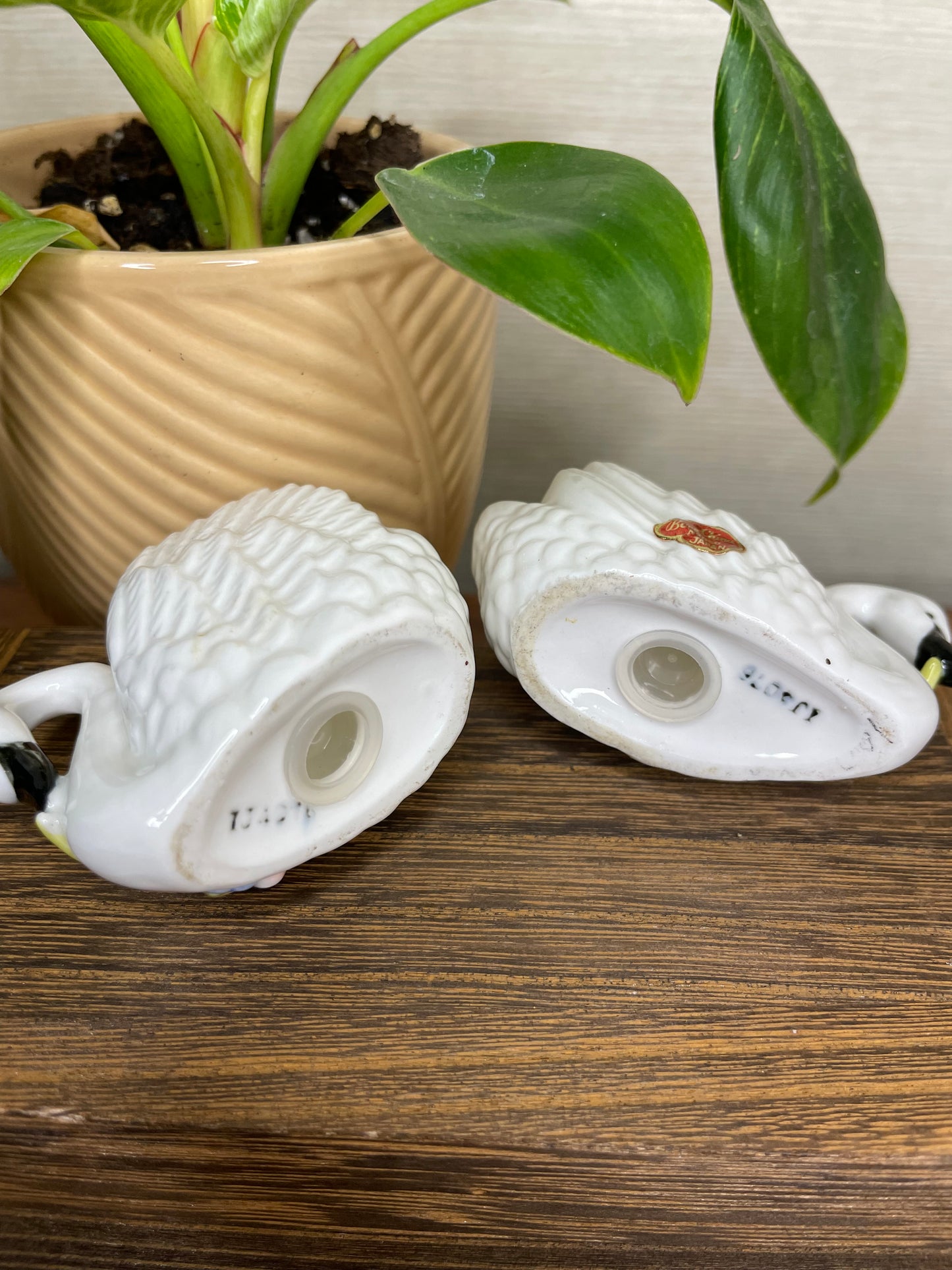 Vintage Small White Swan Salt & Pepper Shakers with sticker